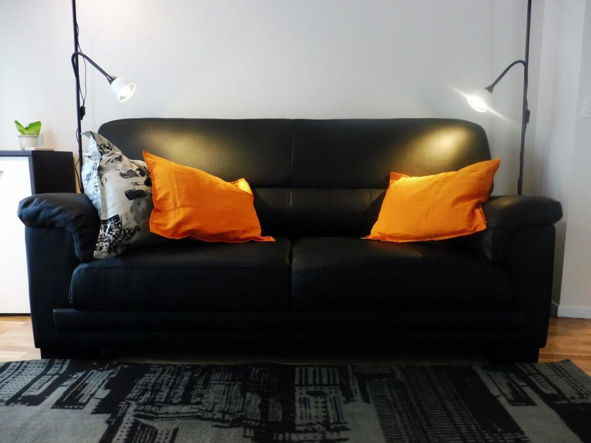 Atico En Pamplona Apartment Baranain Bagian luar foto